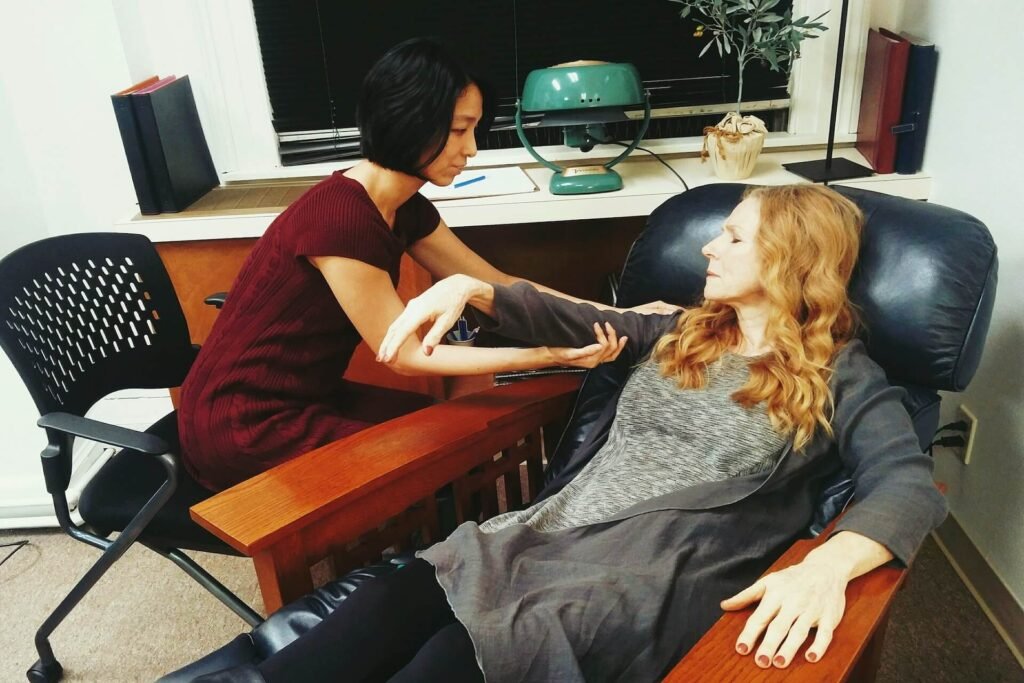 Couple Therapy at The Caring Nature